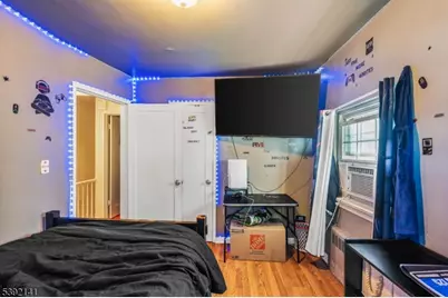 410 E 26th St, Paterson, NJ 07514 - Photo 17