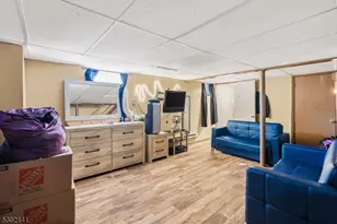 410 E 26th St, Paterson, NJ 07514 - Photo 23