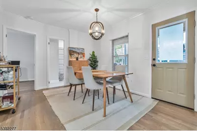 34 Phoenix Ave, Morristown, NJ 07960 - Photo 11