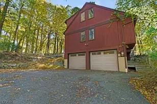 117 Upper Sunset Dr, Washington Township, NJ 07853 - Photo 1