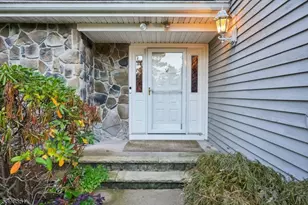 47 Matthew Rd, Wayne, NJ 07470 - Photo 3