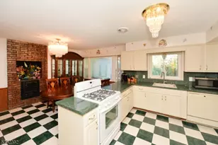 27 Edgemont Rd, West Orange Township, NJ 07052 - Photo 7