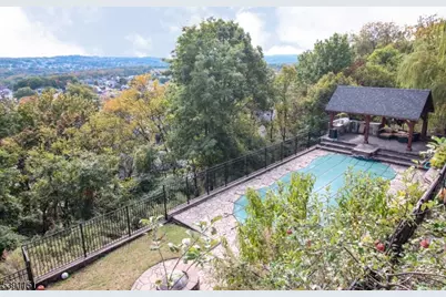 51 Columbus Ave, Totowa, NJ 07512 - Photo 5