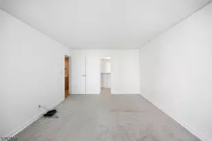 300 Winston Dr, Cliffside Park, NJ 07010 - Photo 13