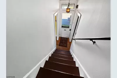 54 Front St, Belvidere, NJ 07823 - Photo 13