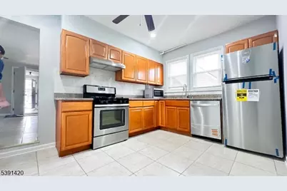 19 Mechanic St. Apt1 #Apt, Millburn, NJ 07041 - Photo 5