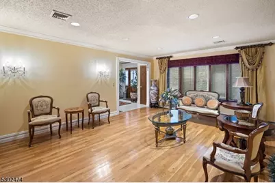 3 Anthony Ave, Edison Twp., NJ 08820 - Photo 11