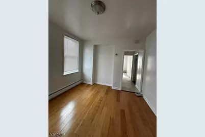 193 Armstrong Ave, Jersey City, NJ 07305 - Photo 9