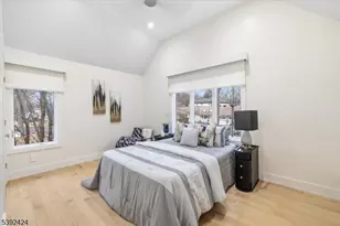 827 Alden Rd, Paramus, NJ 07652 - Photo 23