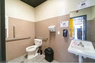 108 Jabez Street, Newark, NJ 07105 - Photo 17