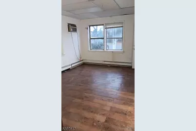 38 Main St, Little Ferry, NJ 07643 - Photo 5