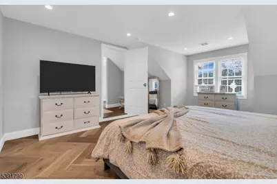 698 Foothill Rd, Bridgewater, NJ 08807 - Photo 23