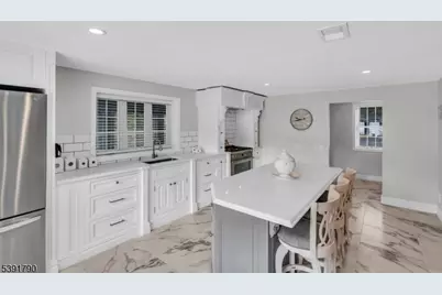 698 Foothill Rd, Bridgewater, NJ 08807 - Photo 15