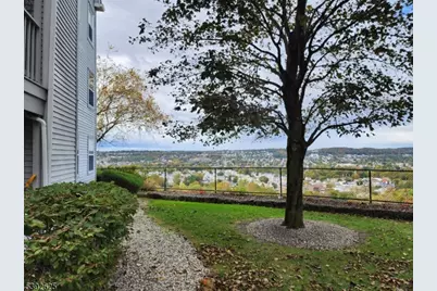 14 Amethyst Ln, Paterson, NJ 07501 - Photo 15