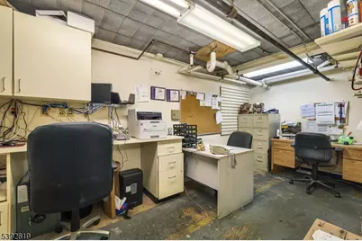 122 Central Ave, Clark Township, NJ 07066 - Photo 17