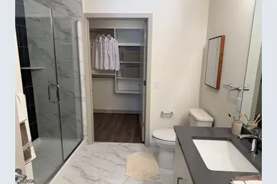 100 Eisenhower Pkway #358, Livingston, NJ 07039 - Photo 5