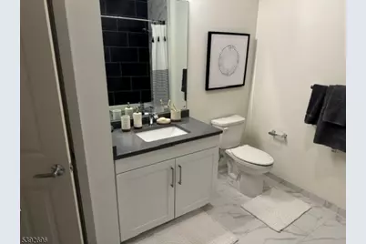 100 Eisenhower Pkway #358, Livingston, NJ 07039 - Photo 7