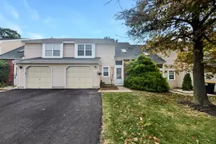 77 Avebury Pl, Franklin Township, NJ 08873 - Photo 1