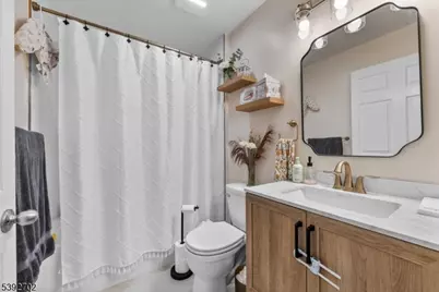 9 Ruby Ct, Franklin Township, NJ 08823 - Photo 7