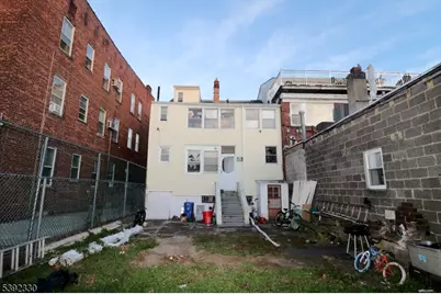 233-235 Adams St, Newark, NJ 07105 - Photo 5