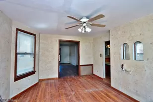 164 E Clay Ave, Roselle Park, NJ 07204 - Photo 9