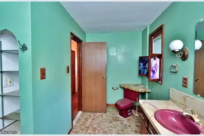 164 East Clay Ave, Roselle Park, NJ 07204 - Photo 19