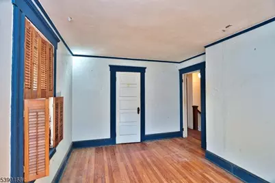 164 East Clay Ave, Roselle Park, NJ 07204 - Photo 17