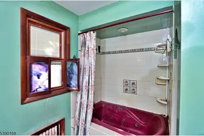 164 East Clay Ave, Roselle Park, NJ 07204 - Photo 21