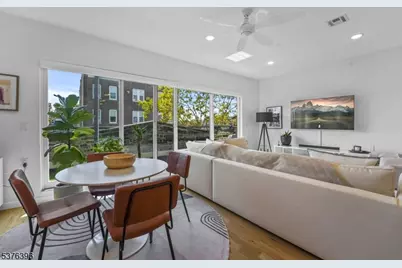 936 Pavonia Ave #3A, Jersey City, NJ 07306 - Photo 3