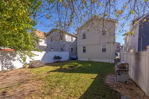 17 Cottage Pl, East Orange, NJ 07017 - Photo 13