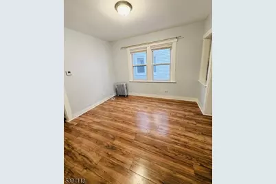 17 Cottage Pl, East Orange, NJ 07017 - Photo 5