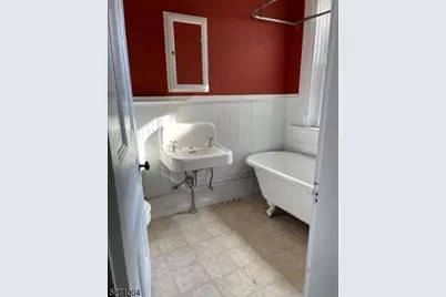 396 S Main St, Phillipsburg, NJ 08865 - Photo 9