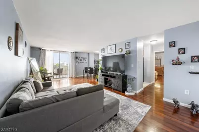 704 712 N Broad St #8B, Elizabeth, NJ 07208 - Photo 3