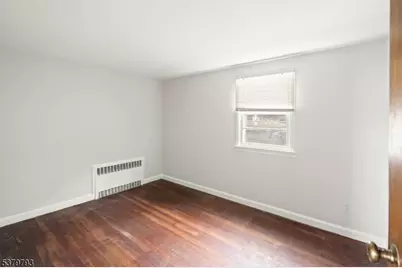 31 Collamore Ter, West Orange Township, NJ 07052 - Photo 15