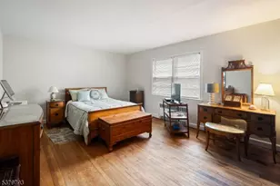 31 Collamore Terrace, West Orange Township, NJ 07052 - Photo 11