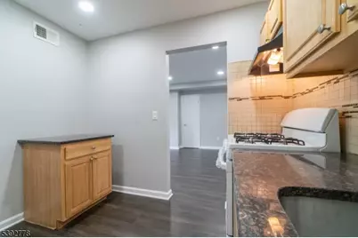 106 College Dr #106, Edison Twp., NJ 08817 - Photo 13