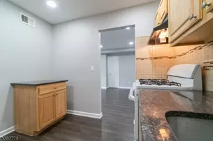 106 College Dr, Edison Twp., NJ 08817 - Photo 13