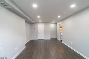 106 College Dr, Edison Twp., NJ 08817 - Photo 5