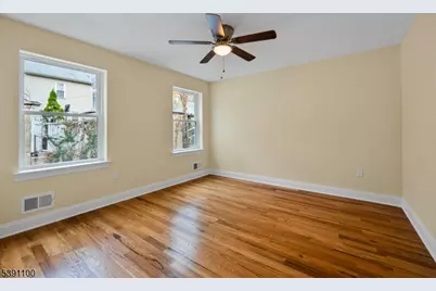 373 Chadwick Ave, Newark, NJ 07112 - Photo 9