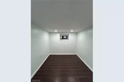 904 Cross, Elizabeth, NJ 07208 - Photo 25