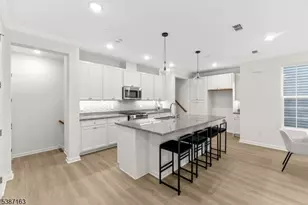 221 Myrtle Rd, Warren Township, NJ 07059 - Photo 9