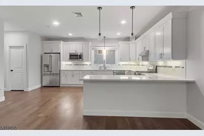 22B Arcadia Pl, Union Township, NJ 07088 - Photo 7