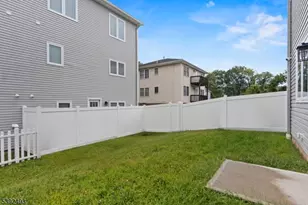 22B Arcadia Pl, Union Township, NJ 07088 - Photo 29