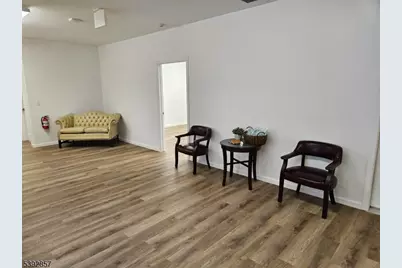 5 Walter E Foran Blvd, Raritan Township, NJ 08822 - Photo 11