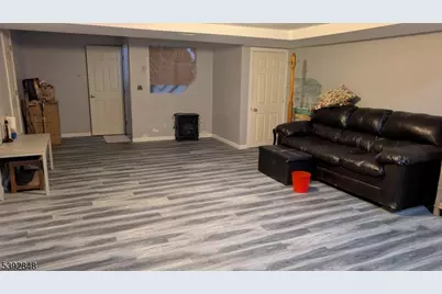 11 Cheyenne Rd, Andover Township, NJ 07848 - Photo 7