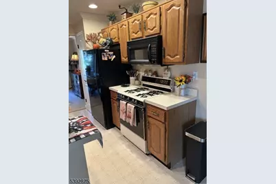 199 Teasel Ct, Readington, NJ 08889 - Photo 9