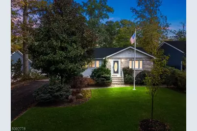 224 Princeton Ave, Berkeley Heights Township, NJ 07922 - Photo 1