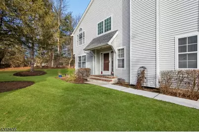 13 Winding Brook Rd, Hamburg, NJ 07419 - Photo 3