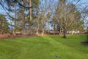 13 Winding Brook Rd, Hamburg, NJ 07419 - Photo 7