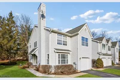 13 Winding Brook Rd, Hamburg, NJ 07419 - Photo 1